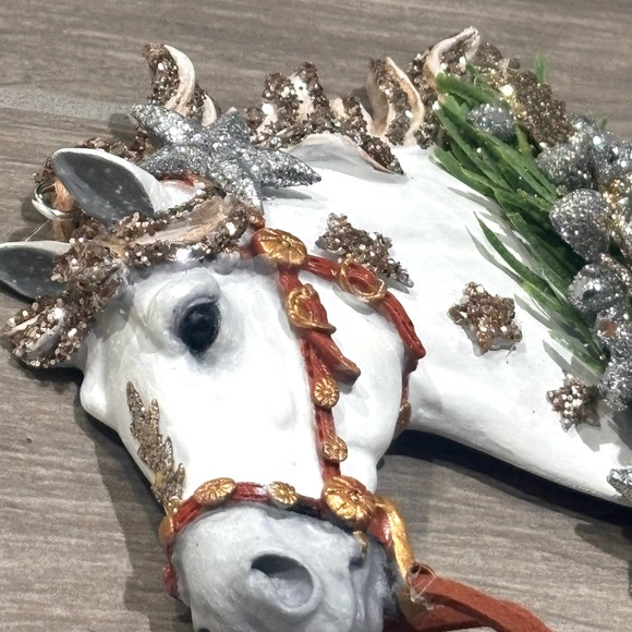 Holiday Horses: “Nova” design. Decorated horse ornament in handcrafted designs. - Picture 15 of 15